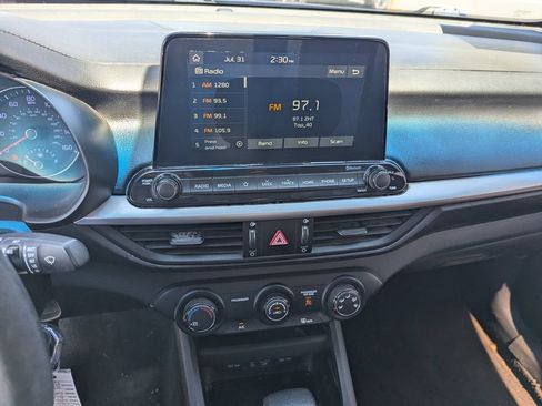 Used 2020 Kia Forte LXS FWD image 15
