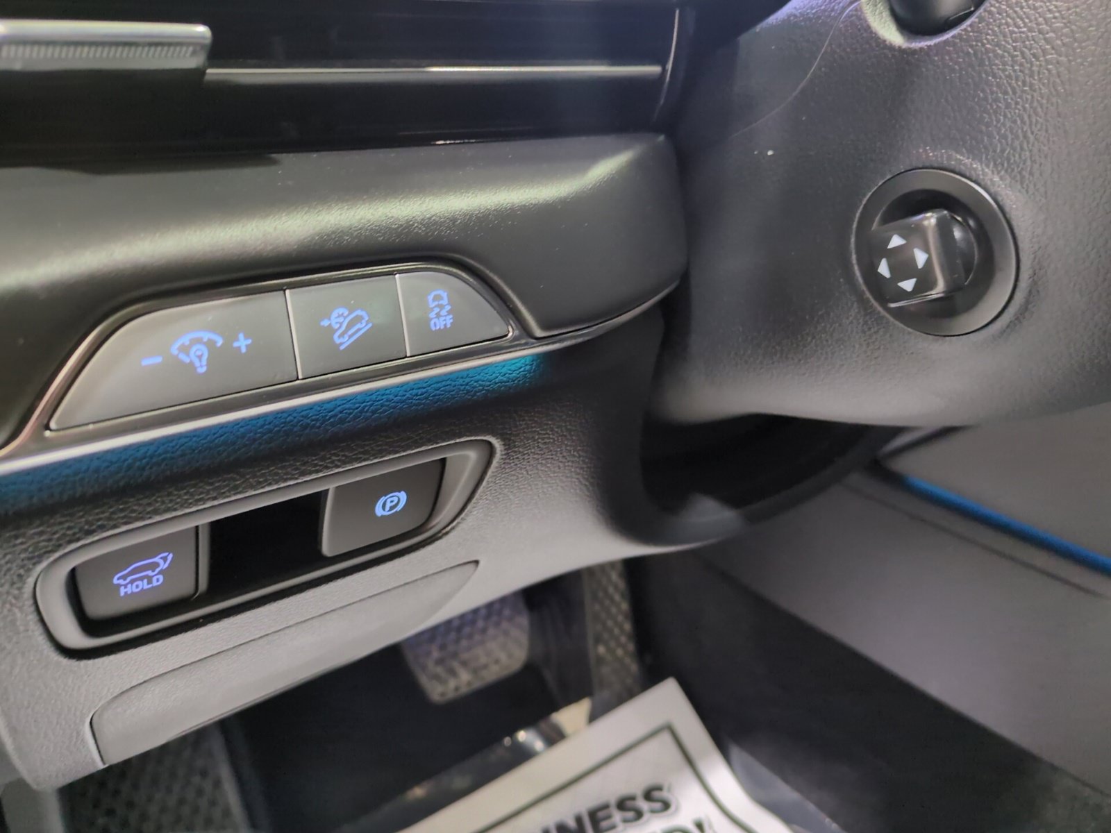 Certified 2025 Genesis GV80 2.5T Select AWD/4WD image 18
