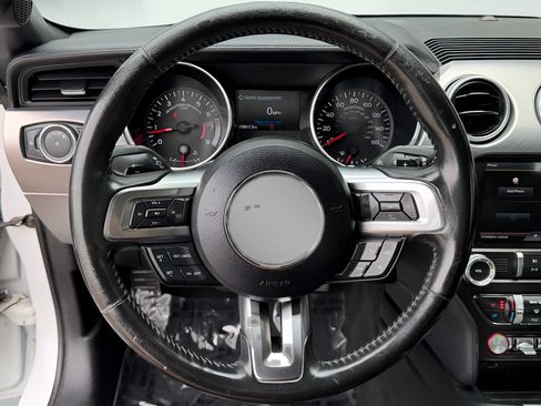 Used 2019 Ford Mustang Premium RWD image 27