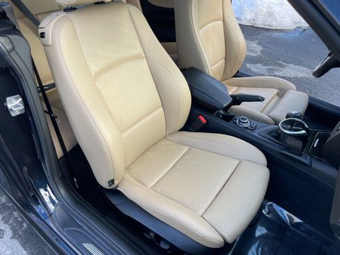 Used 2013 BMW 135i Convertible image 15