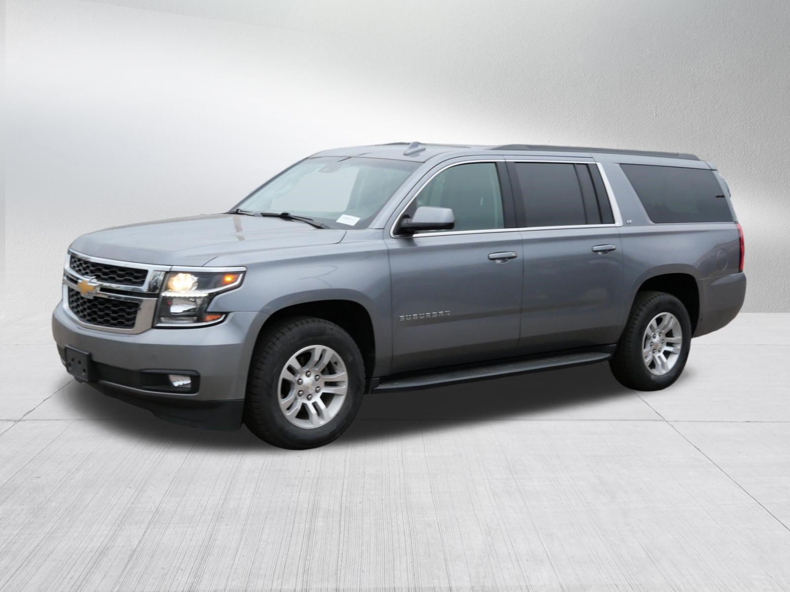 Used 2019 Chevrolet Suburban LT AWD/4WD image 3