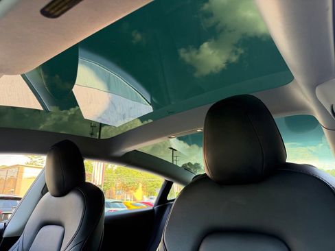 Used 2021 Tesla Model 3 Standard Range Plus RWD image 48