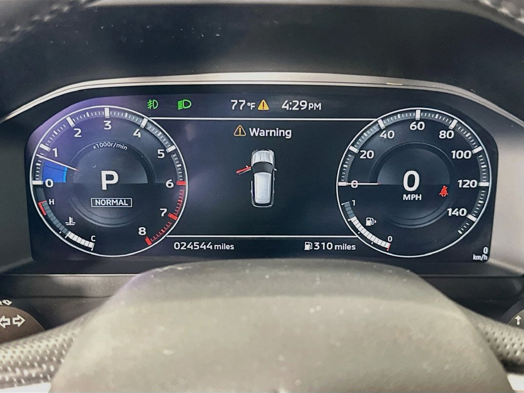 Used 2024 Mitsubishi Outlander SEL FWD image 12