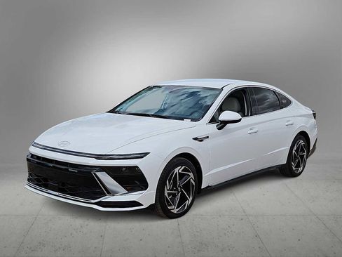 New 2026 Hyundai Sonata SEL FWD image 4