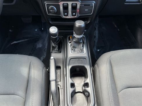 Used 2022 Jeep Wrangler Sport AWD/4WD image 24