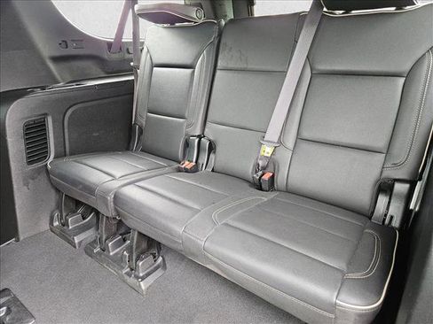 Used 2023 GMC Yukon XL SLT AWD/4WD image 20
