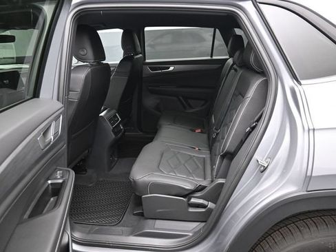 New 2026 Volkswagen Atlas Cross Sport SE AWD/4WD image 11
