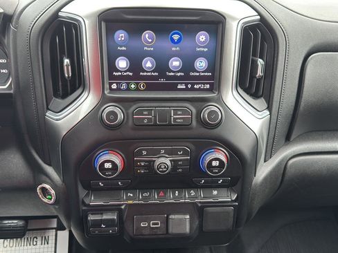 Used 2021 Chevrolet Silverado 2500 LT w/ Convenience Package image 24