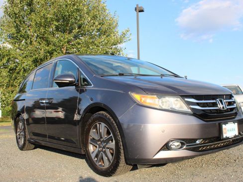 Used 2016 Honda Odyssey Touring image 9