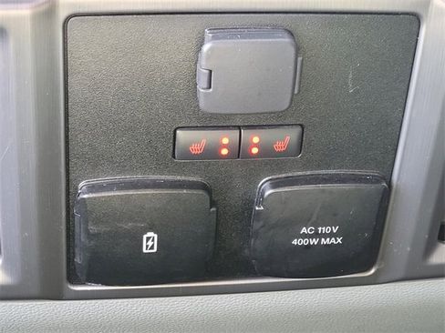 Certified 2022 Ford F450 Limited w/ FX4 Off-Road Package image 12