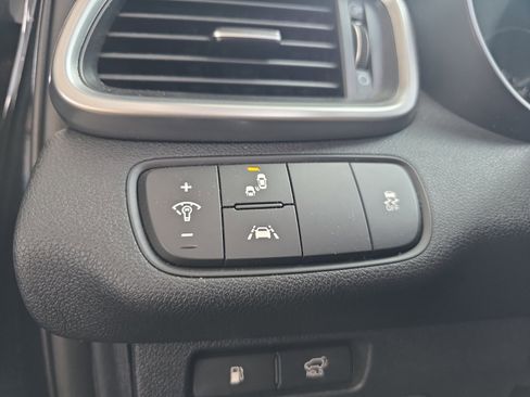 Used 2020 Kia Sorento EX FWD image 26