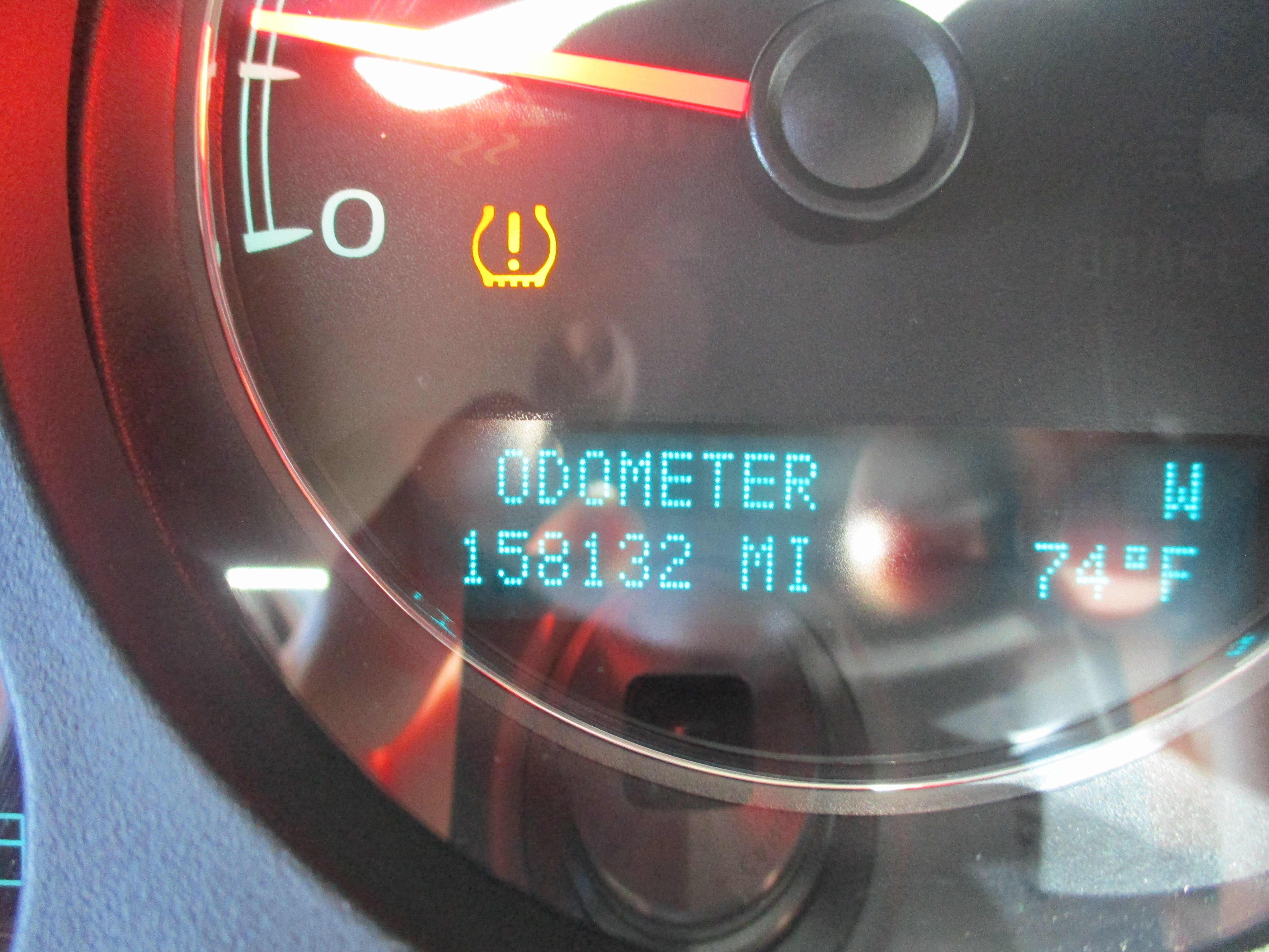 Used 2011 Chevrolet Avalanche LTZ RWD image 17
