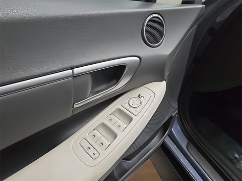 Certified 2025 Hyundai Sonata SEL image 10