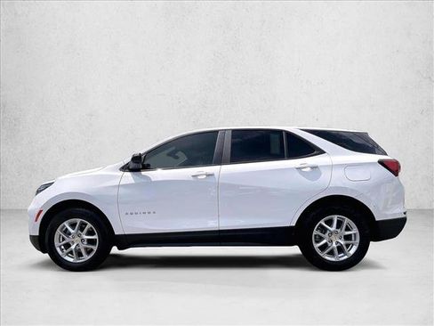 Used 2024 Chevrolet Equinox LS w/ LS Convenience Package FWD image 6