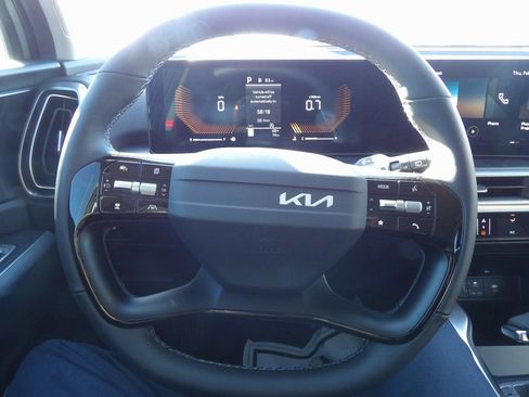 New 2026 Kia Sorento LX image 16