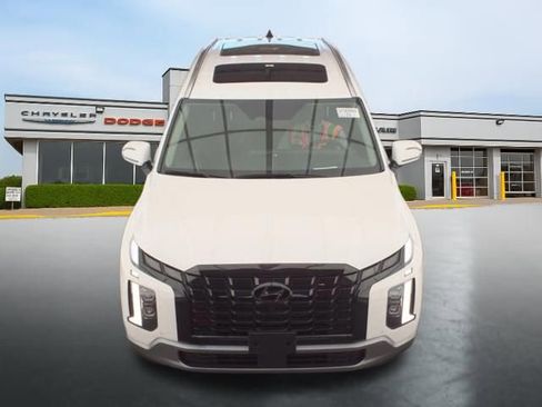 Used 2024 Hyundai Palisade Limited AWD/4WD image 3