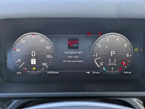 New 2026 Land Rover Defender 130 X-Dynamic SE image 11