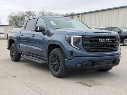 New 2026 GMC Sierra 1500 Elevation w/ Elevation Premium Package
