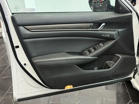Used 2019 Honda Accord EX-L image 7