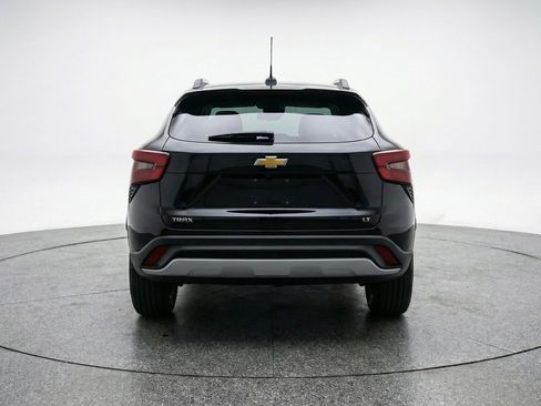Used 2025 Chevrolet Trax LT image 7