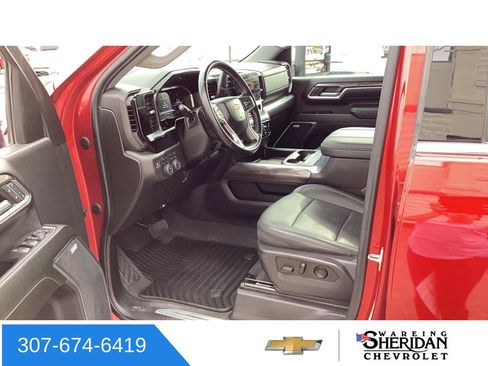 Used 2024 Chevrolet Silverado 2500 LTZ w/ LTZ Convenience Package AWD/4WD image 10