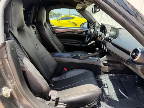 Used 2022 MAZDA MX-5 Miata Grand Touring w/ Weather Package RWD image 21