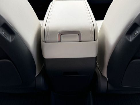 Used 2025 Hyundai Santa Fe Calligraphy AWD/4WD image 14