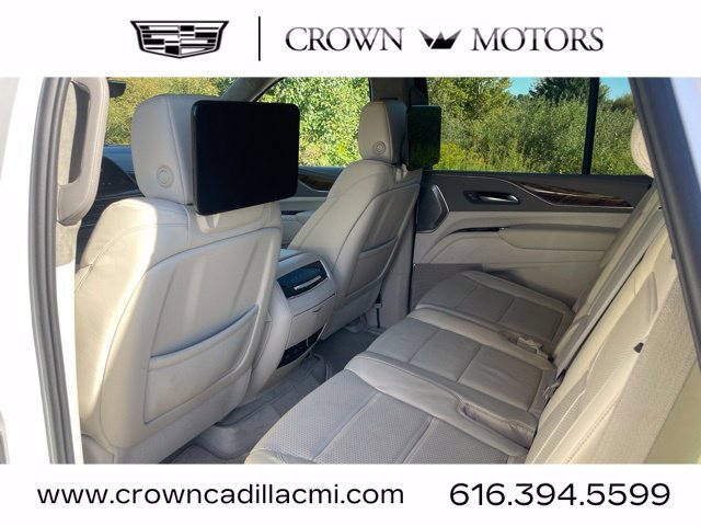 Certified 2024 Cadillac Escalade Premium Luxury Platinum w/ LPO, Floor Liner Package AWD/4WD image 11
