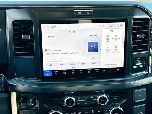 New 2026 Ford F250 Lariat w/ Chrome Package image 10