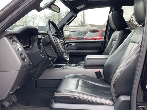 Used 2017 Ford Expedition Platinum image 12