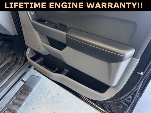 Used 2021 Ford F150 XLT image 32