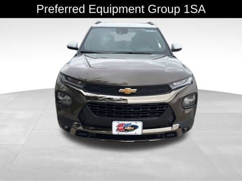 Certified 2022 Chevrolet TrailBlazer ACTIV w/ Sun and Liftgate Package FWD image 2