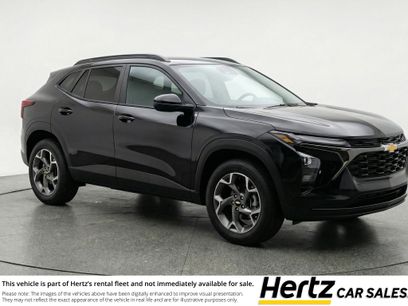 Used 2025 Chevrolet Trax LT