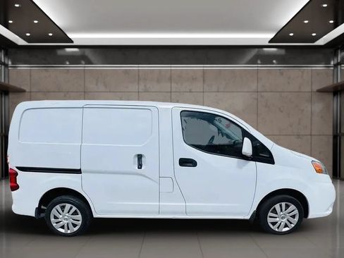 Used 2020 Nissan NV200 SV FWD image 2
