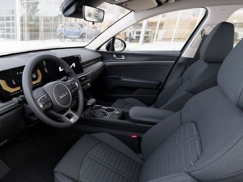 New 2026 Kia K5 LXS FWD image 17