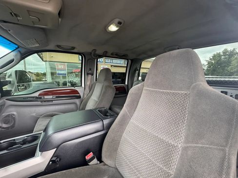 Used 2006 Ford F350 Lariat AWD/4WD image 17