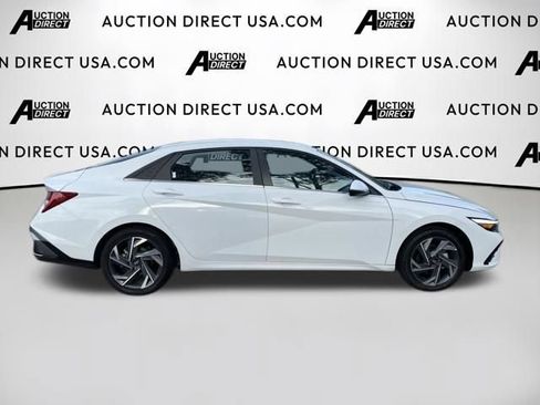 Used 2025 Hyundai Elantra Limited FWD image 24