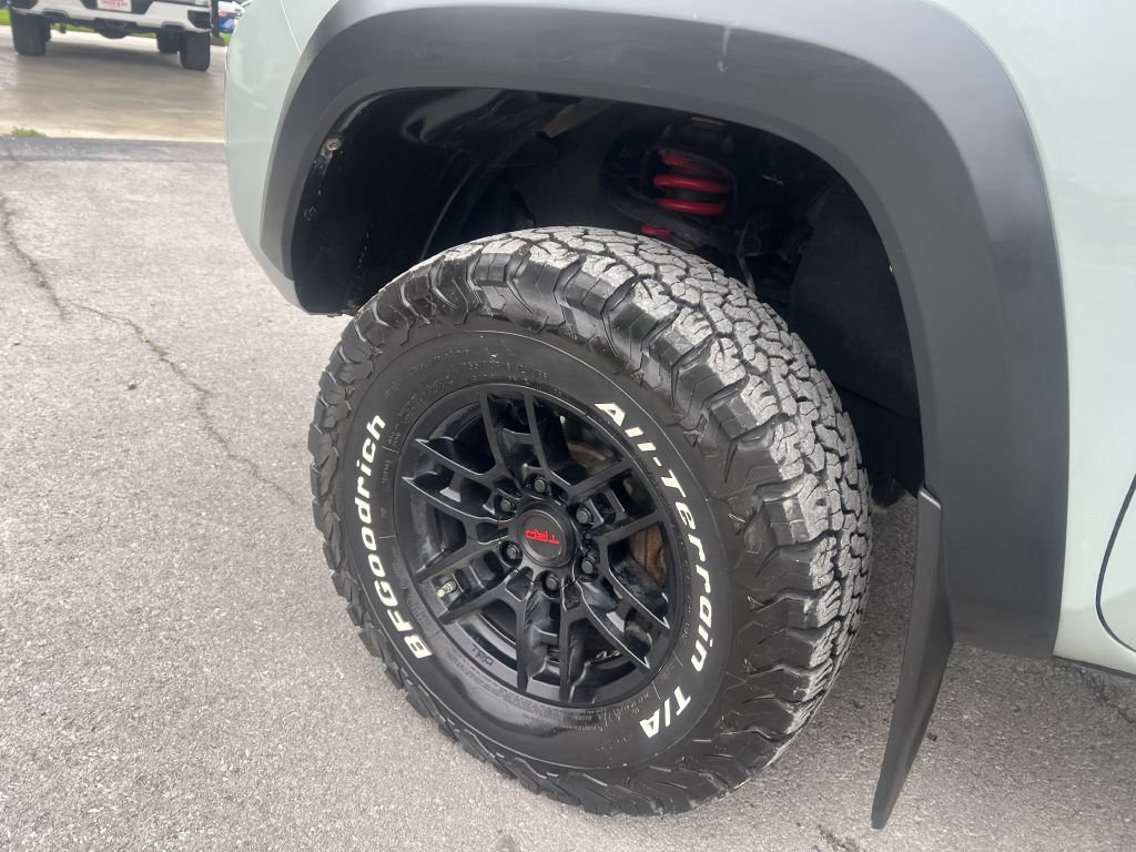 Used 2021 Toyota Tacoma TRD Pro AWD/4WD image 11