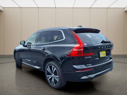 Used 2023 Volvo XC60 B5 Plus w/ Climate Package AWD/4WD image 14