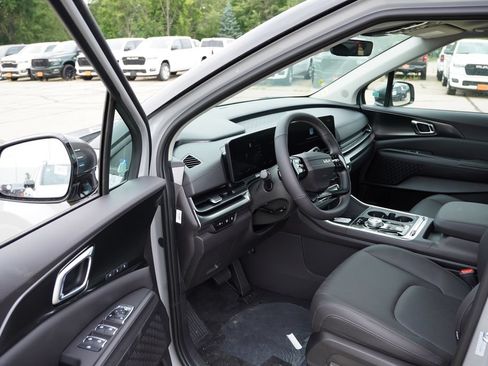New 2027 Kia Carnival SX w/ Dark Edition Package FWD image 10