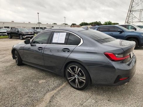 Used 2021 BMW 330i Sedan w/ Convenience Package RWD image 4