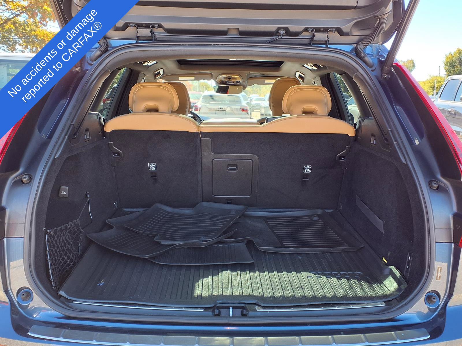 Used 2019 Volvo XC60 T6 Inscription w/ Protection Package Premier AWD/4WD image 13