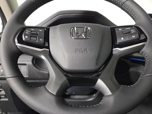 New 2026 Honda Odyssey Touring image 13