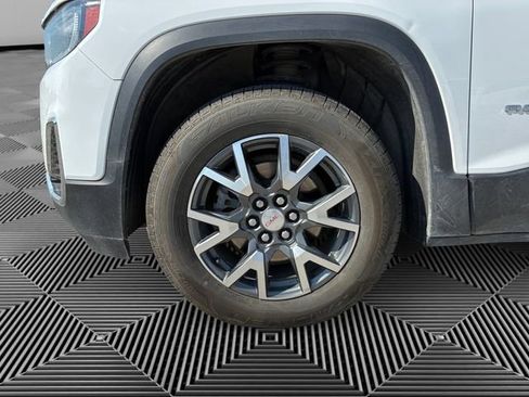 Used 2023 GMC Acadia SLT AWD/4WD image 9