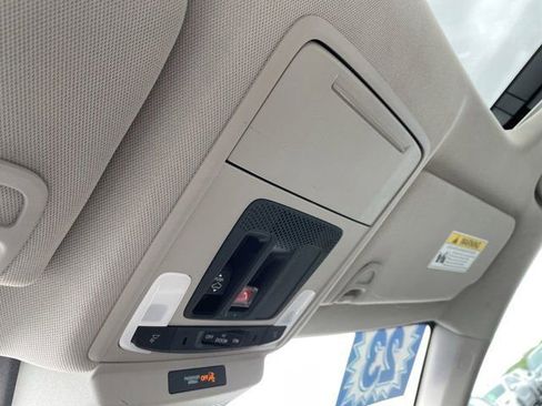 Used 2023 Honda Accord EX image 12