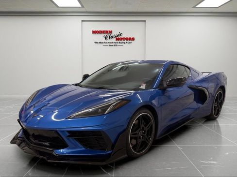 Used 2023 Chevrolet Corvette Stingray Coupe w/ 1LT RWD image 3