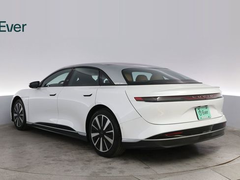 Used 2023 Lucid Air Touring image 17