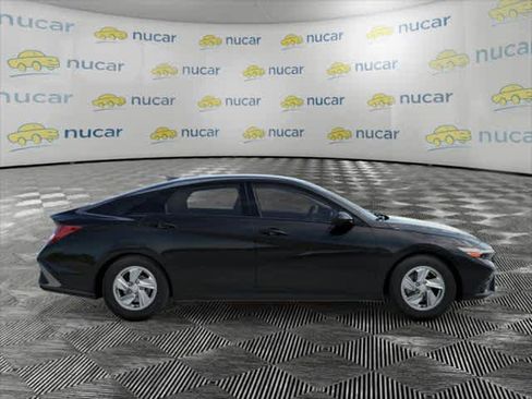 New 2026 Hyundai Elantra SE image 7