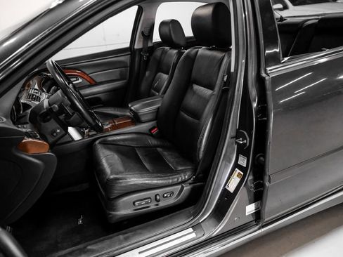 Used 2010 Acura RL image 27