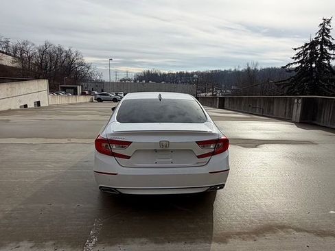 Used 2019 Honda Accord Sport image 6